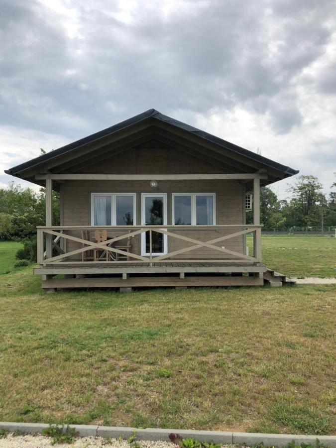 Napsugar Club Es Panzio Bed & Breakfast Fonyód Екстериор снимка