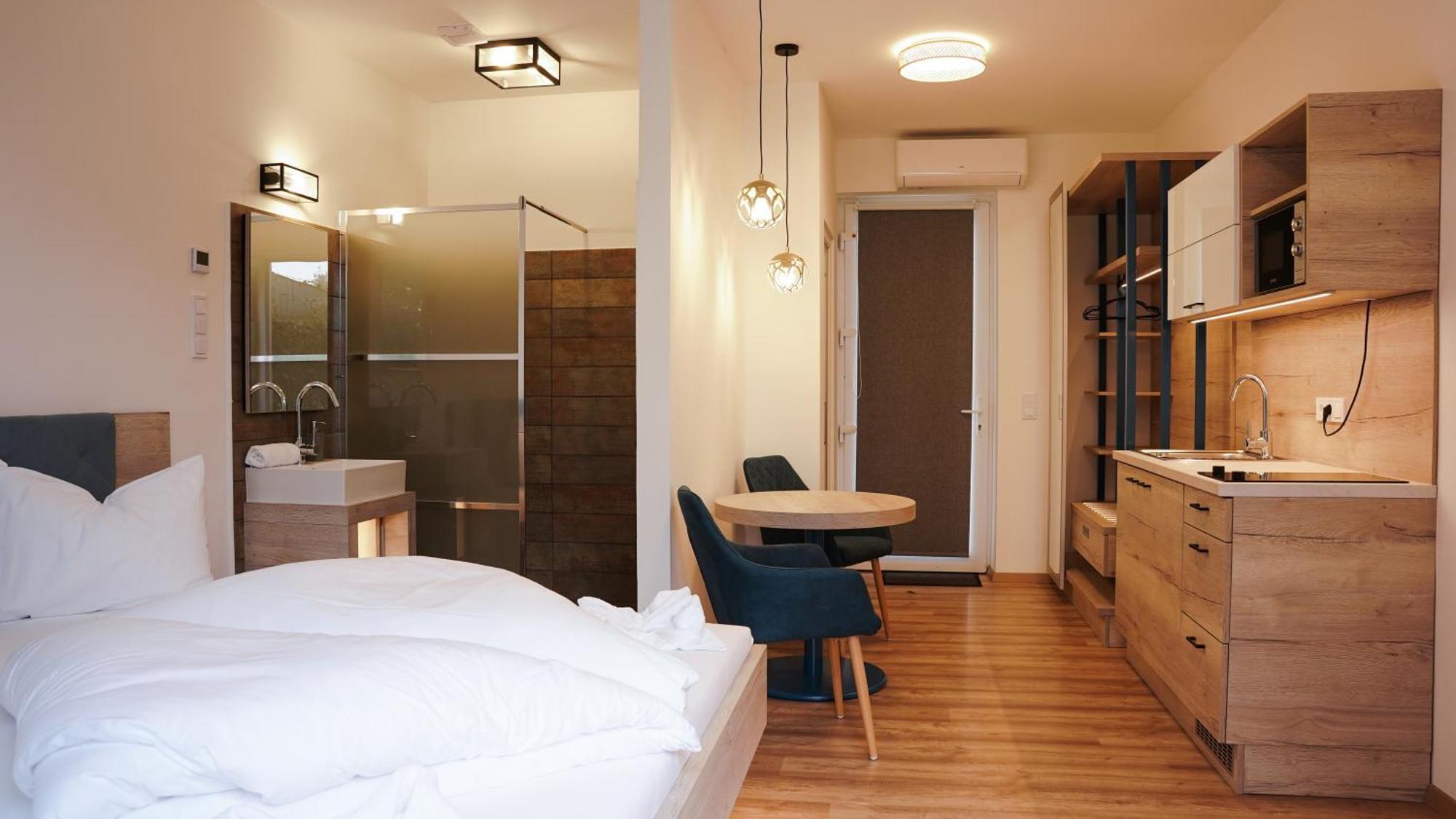 Napsugar Club Es Panzio Bed & Breakfast Fonyód Екстериор снимка