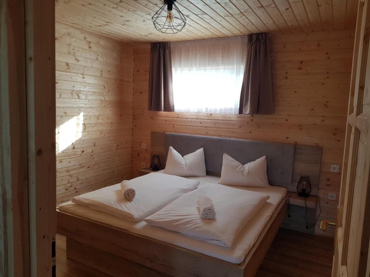 Napsugar Club Es Panzio Bed & Breakfast Fonyód Екстериор снимка