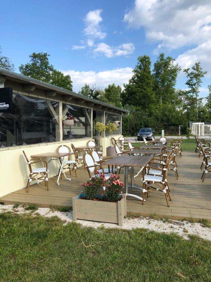 Napsugar Club Es Panzio Bed & Breakfast Fonyód Екстериор снимка